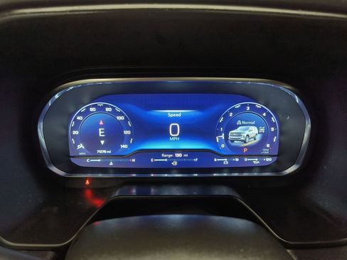 Used 2023 Chevrolet Tahoe Z71 w/ Luxury Package image 18