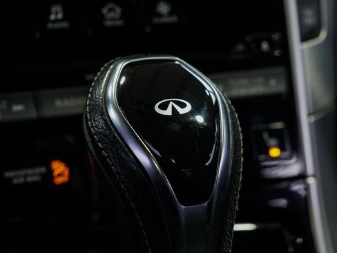 Used 2019 INFINITI Q60 3.0t Luxe w/ Essential Package image 38