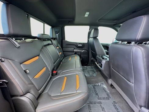 Used 2020 GMC Sierra 1500 AT4 w/ AT4 Premium Package image 19
