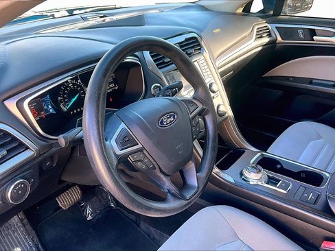 Used 2018 Ford Fusion S image 12