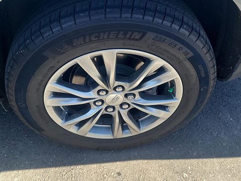 Used 2023 Cadillac XT5 Premium Luxury w/ Technology Package image 7