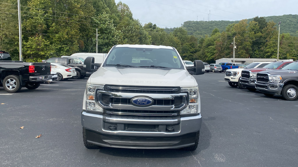Used 2020 Ford F250 XLT w/ FX4 Off-Road Package AWD/4WD image 2