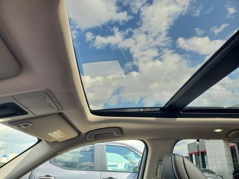 Used 2025 Honda Pilot Elite image 15