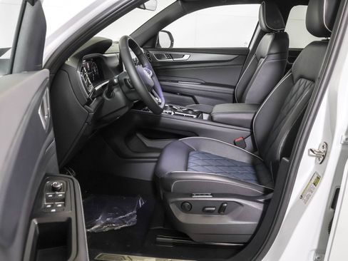 New 2026 Volkswagen Atlas Cross Sport SEL Premium R-Line image 5