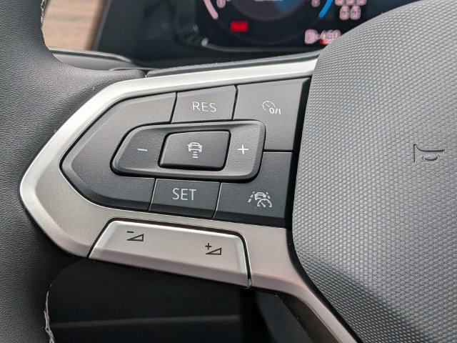 New 2026 Volkswagen Atlas SE FWD image 27