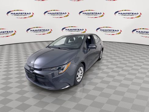 Used 2023 Toyota Corolla LE FWD image 4
