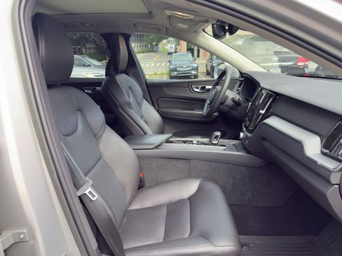 Certified 2023 Volvo XC60 B5 Core w/ Climate Package image 24