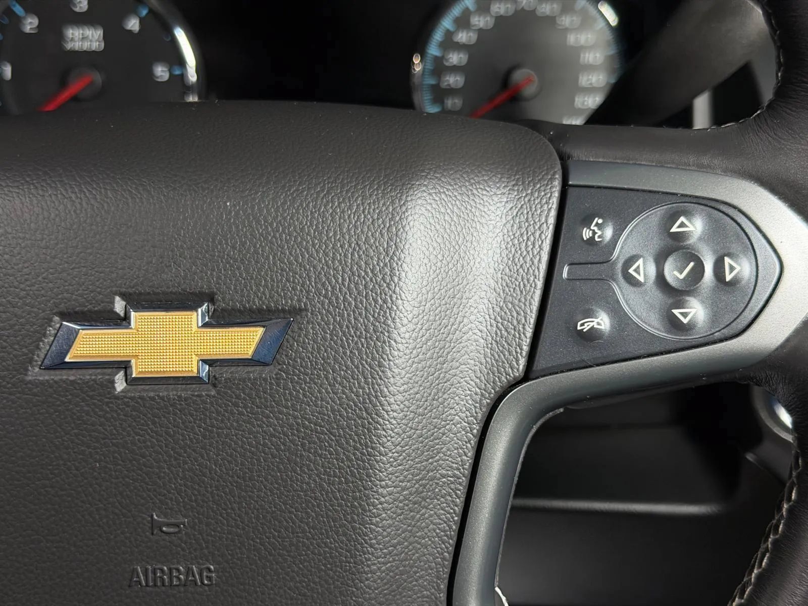 Used 2016 Chevrolet Suburban LTZ AWD/4WD image 34