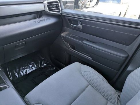 Used 2025 Toyota Tundra SR5 AWD/4WD image 17