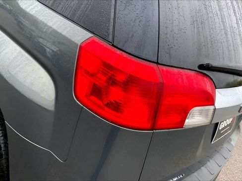 Used 2013 GMC Terrain SLE image 27