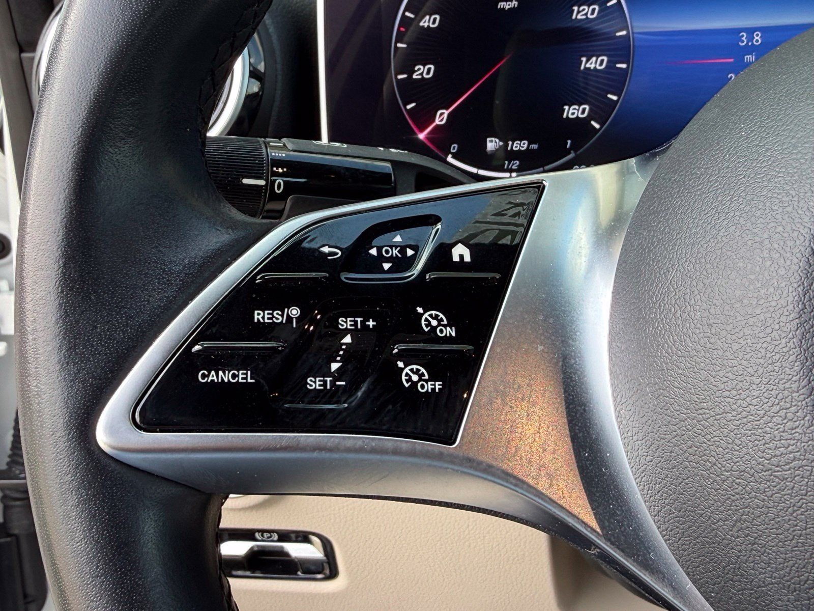 Used 2024 Mercedes-Benz C 300 Sedan image 33