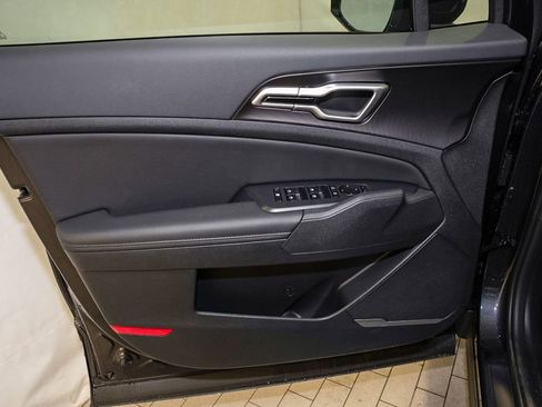 New 2026 Kia Sportage EX FWD image 13