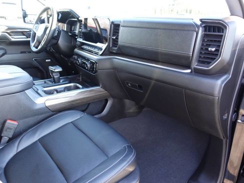 Used 2024 Chevrolet Silverado 1500 RST w/ Convenience Package II image 34