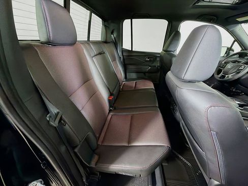 Used 2025 Honda Ridgeline Black Edition image 24