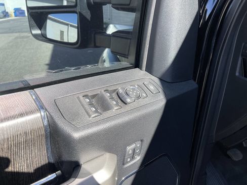 Used 2020 Ford F250 Lariat AWD/4WD image 12