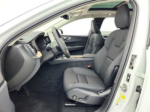 New 2026 Volvo XC60 B5 Plus w/ Climate Package PRO image 17