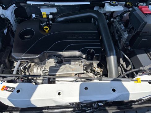 Used 2025 Chevrolet Equinox LT FWD image 32