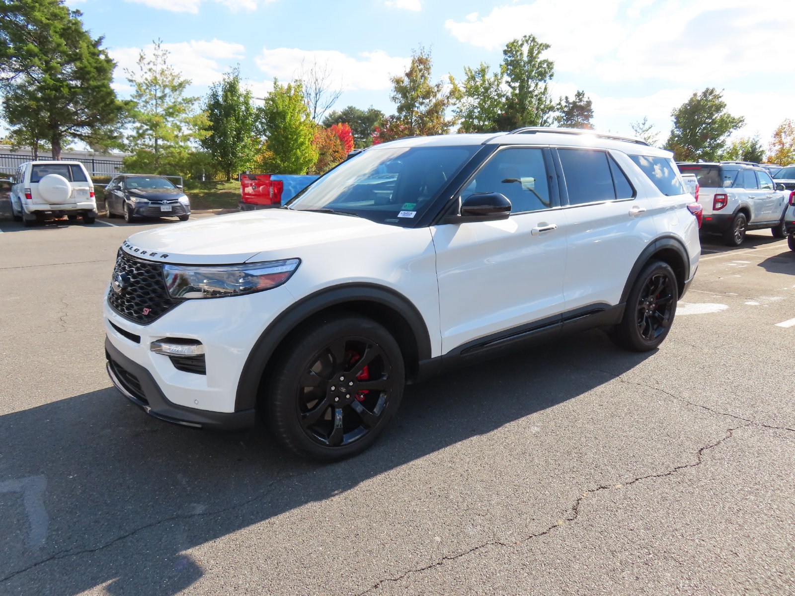 Used 2023 Ford Explorer ST w/ Equipment Group 401A AWD/4WD image 3