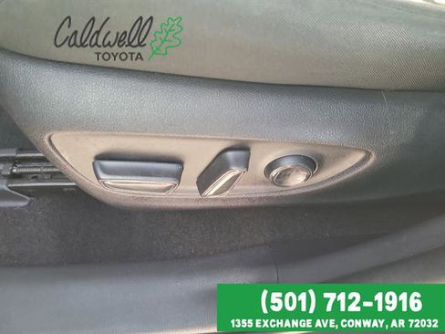 Used 2021 Toyota RAV4 XLE w/ Convenience Package image 12