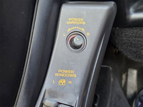 Used 1991 Chevrolet Corvette Coupe image 18