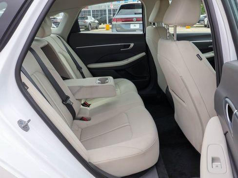 Used 2025 Hyundai Sonata SEL FWD image 10