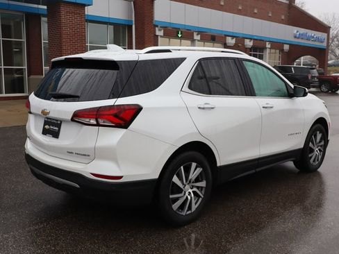 Used 2024 Chevrolet Equinox Premier image 36