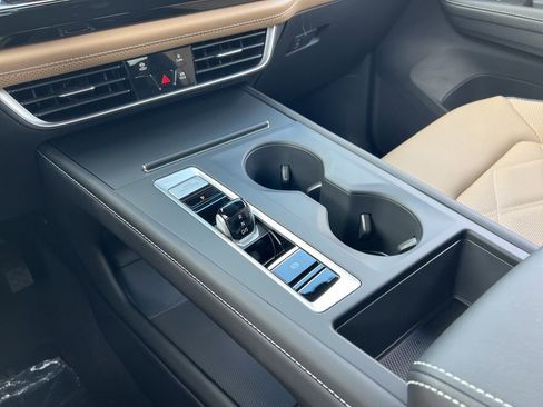New 2026 Volkswagen Atlas Cross Sport SE FWD image 19