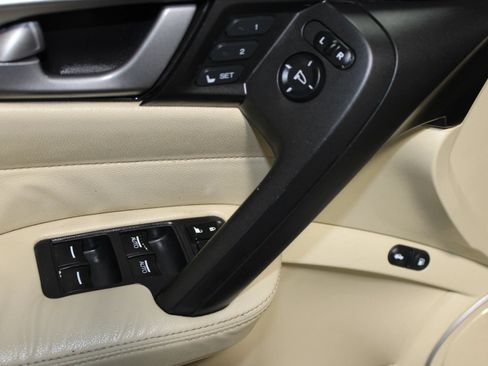 Used 2010 Acura TL FWD image 9