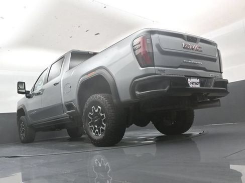 Used 2025 GMC Sierra 2500 AT4X AWD/4WD image 43