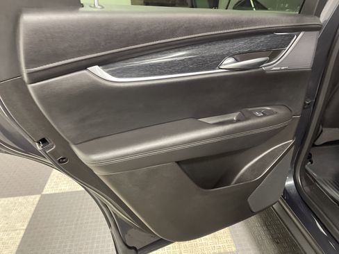 Used 2022 Cadillac XT5 Premium Luxury image 15