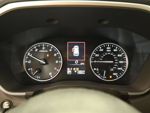 Used 2025 Subaru Ascent Limited w/ Popular Package #2 AWD/4WD image 11