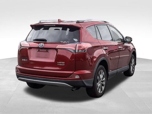 Used 2018 Toyota RAV4 Limited w/ Advanced Technology Package AWD/4WD image 4