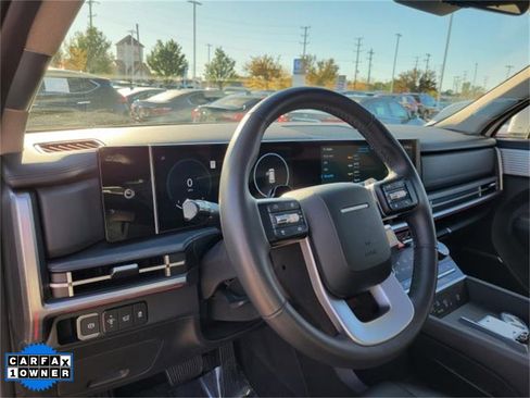 Used 2024 Hyundai Santa Fe Limited image 24