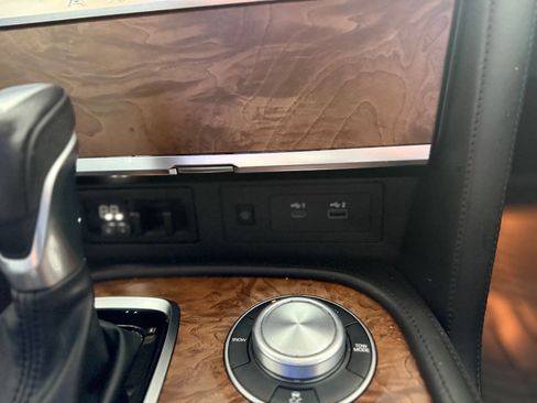 Used 2021 Nissan Armada SL w/ Captain's Chairs Package image 53