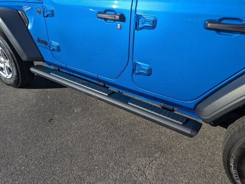 Certified 2022 Jeep Wrangler Sport S w/ Sun And Sound Package image 26