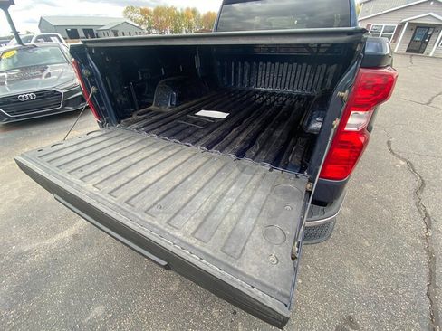 Used 2021 Chevrolet Silverado 1500 LT image 16