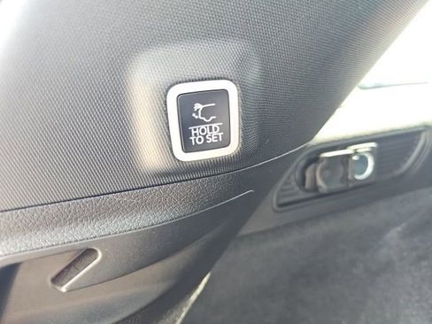 Used 2023 Jeep Grand Cherokee Overland w/ Luxury Tech Group IV image 12