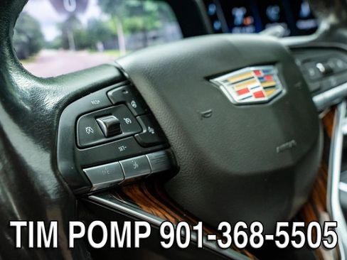 Used 2023 Cadillac Escalade ESV Premium Luxury AWD/4WD image 29