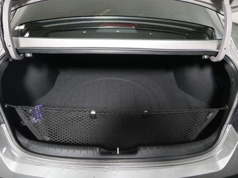 Used 2025 Hyundai Elantra Sport FWD image 8