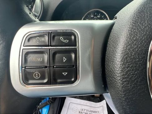 Used 2016 Jeep Wrangler Unlimited Rubicon w/ Dual Top Group AWD/4WD image 23