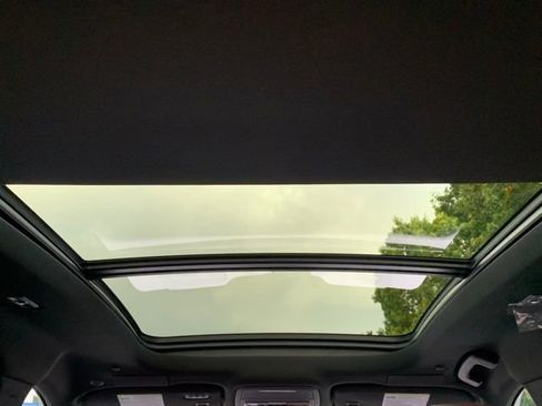 New 2026 Lincoln Nautilus Reserve image 12