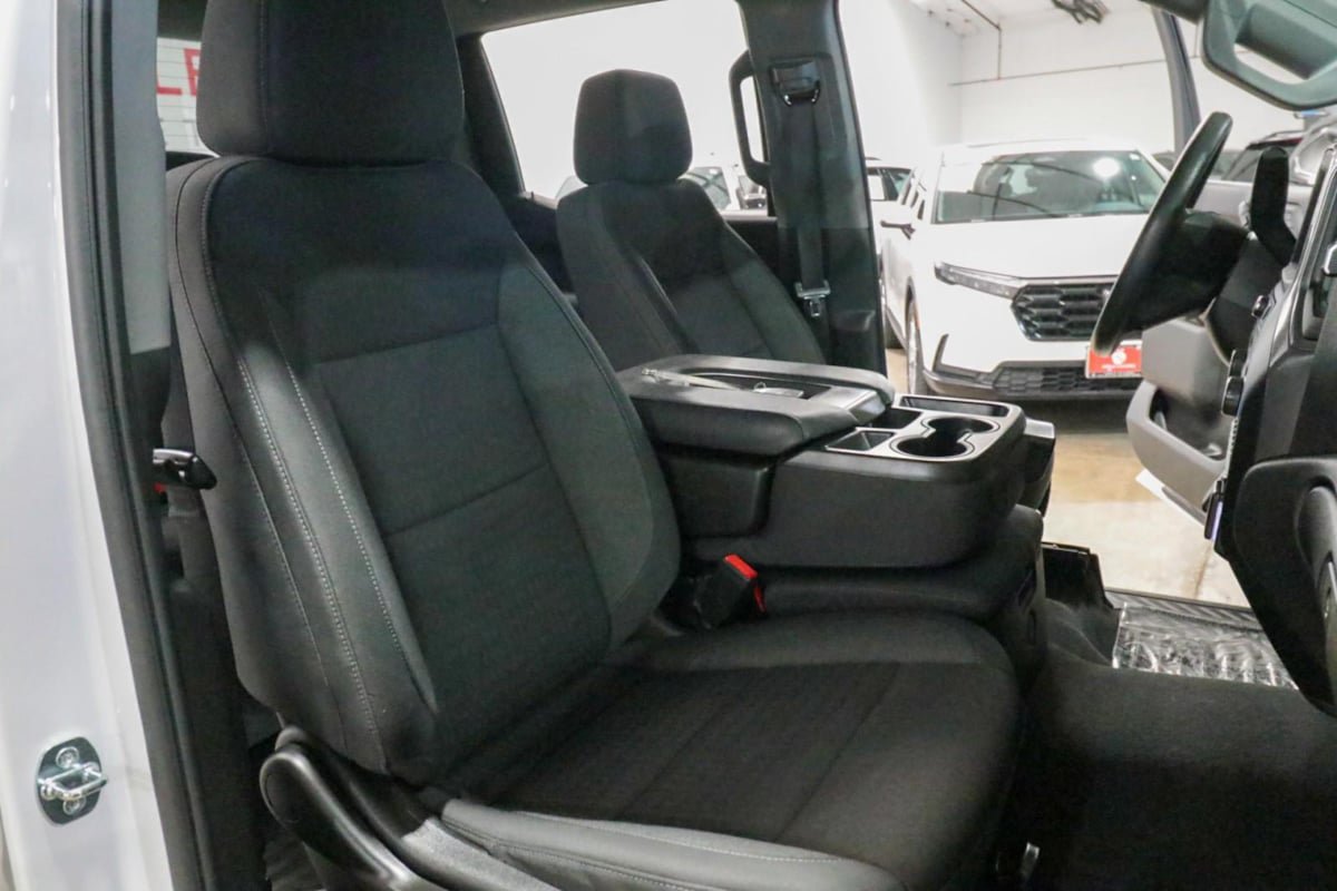 Used 2023 Chevrolet Silverado 1500 Custom AWD/4WD image 14