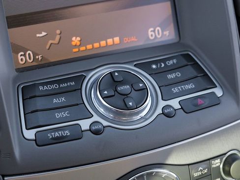 Used 2012 INFINITI G37 x w/ Premium Pkg image 28