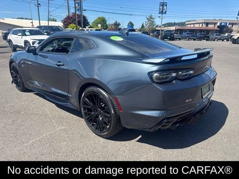 Used 2020 Chevrolet Camaro SS RWD image 4