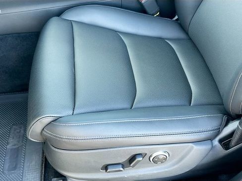 Certified 2025 Genesis GV70 2.5T Select w/ Select Package image 20