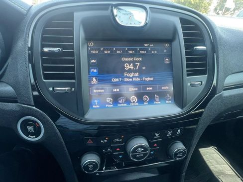 Used 2014 Chrysler 300 S AWD/4WD image 34