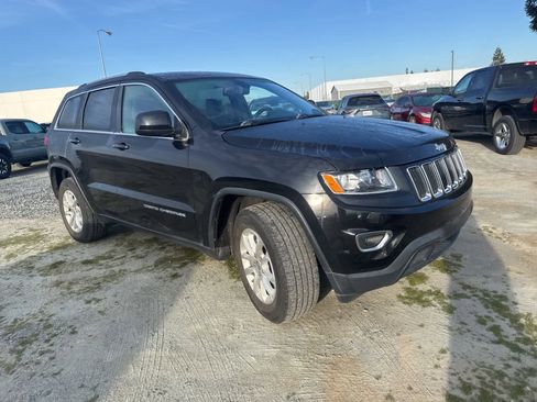 Used 2015 Jeep Grand Cherokee Laredo w/ Quick Order Package 23E image 3