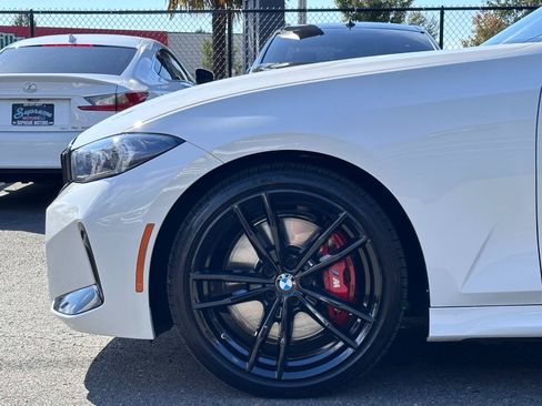 Used 2024 BMW 330i Sedan w/ M Sport Package RWD image 28