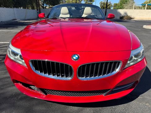Used 2014 BMW Z4 sDrive28i image 3