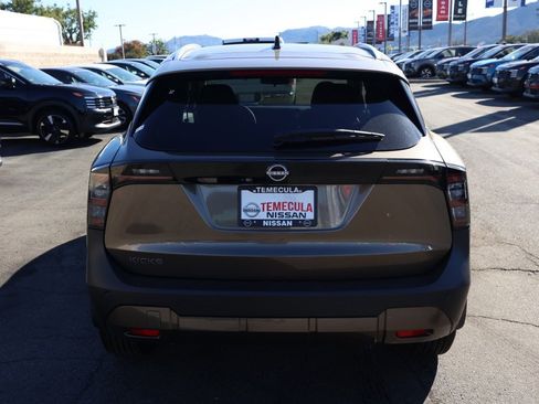 New 2026 Nissan Kicks SV image 5